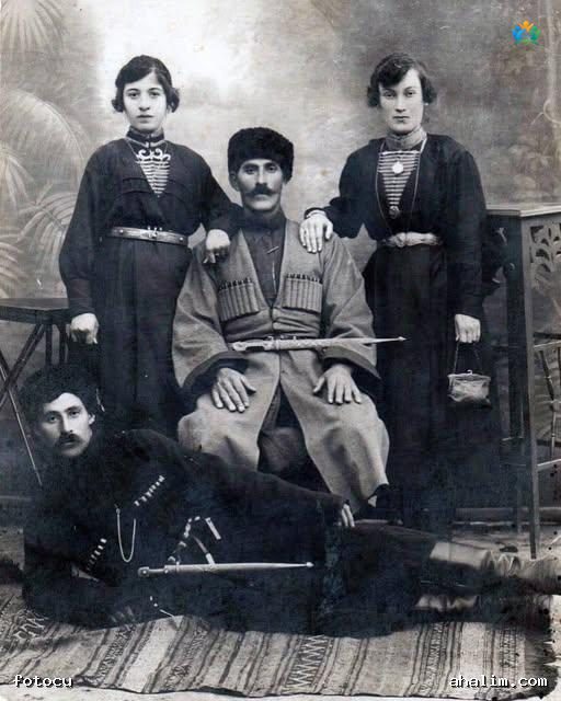 Adigeler: Kökenleri, Kültürleri ve Günümüzdeki Durumları — cover