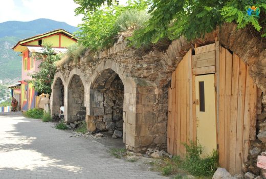 Ardanuç İlçesi: Tarihi ve Doğal Güzelliklerin Buluştuğu Yer — inline image