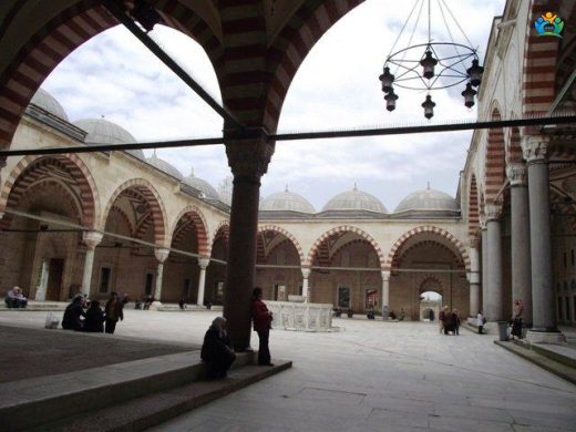 Edirne Selimiye Camii: Mimar Sinan'ın Ustalık Eseri — inline image