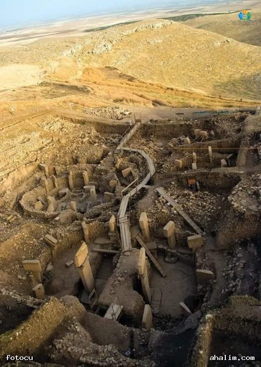 Göbekli Tepe: Tarihin Derinliklerindeki Anlamın Çözümü — cover