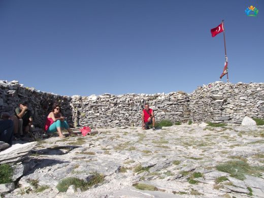 Kazdağları'nın Perisi: Sarıkız Efsanesi ve Türbesi — inline image