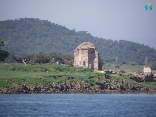Tavuk Adası ve Georgios Şapelinin Gizemli Tarihi — inline image