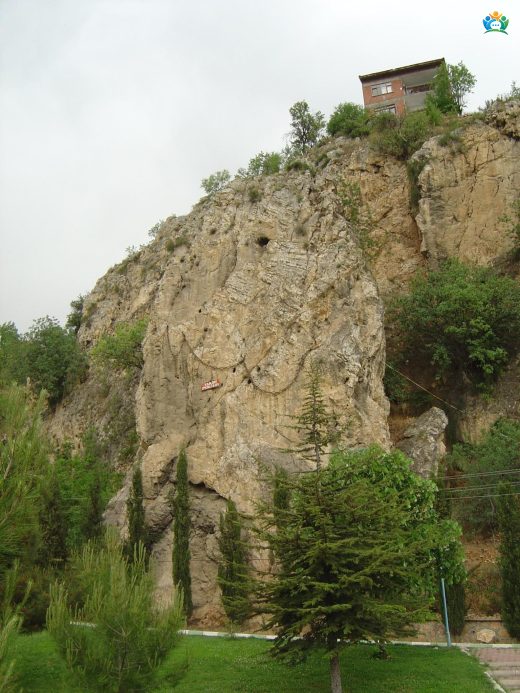 Zincirlikaya: Sırlarla Dolu Bir Kaya — inline image